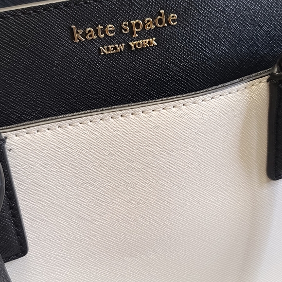 Authentic Kate Spade Purse - Picture 2 of 10